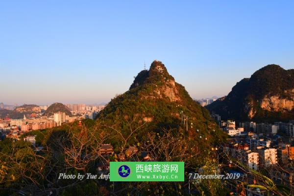 立鱼峰风景区