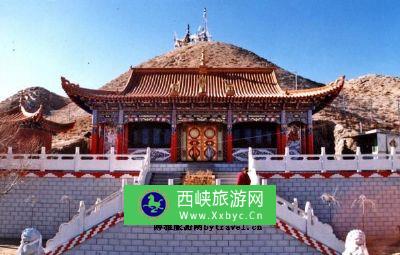 阿力腾德令哈寺