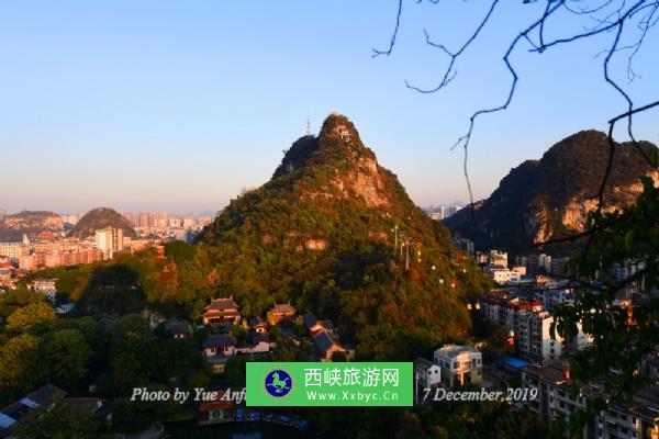 立鱼峰风景区