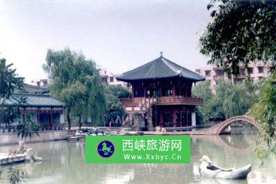 广汉房湖公园