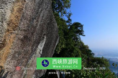 金顶山龙掌岩石峰风景区